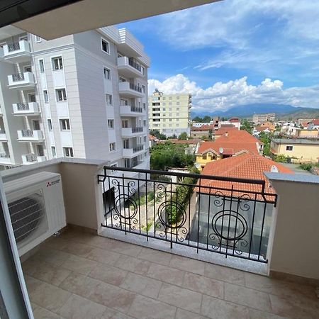 Apartment 2+1 Center Of Shkodër Exteriör bild