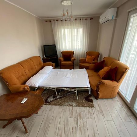 Apartment 2+1 Center Of Shkodër Exteriör bild