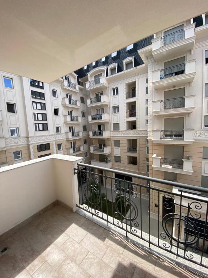 Apartment 2+1 Center Of Shkodër Exteriör bild