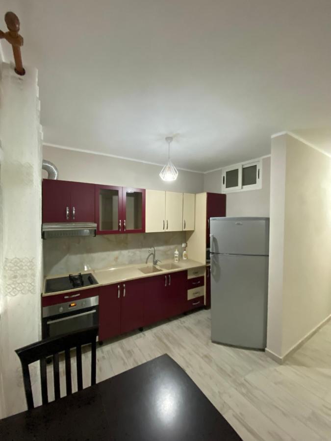 Apartment 2+1 Center Of Shkodër Exteriör bild